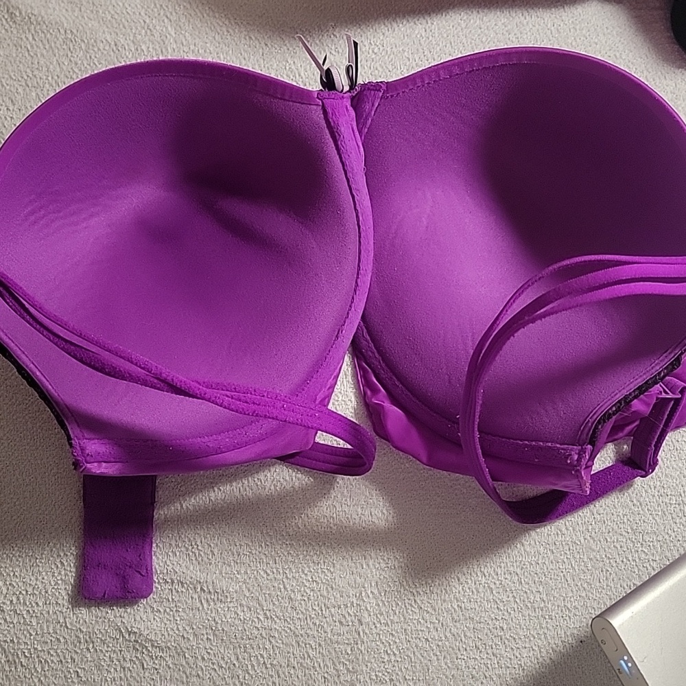 Victoria Secret bra - Picture 2 of 3